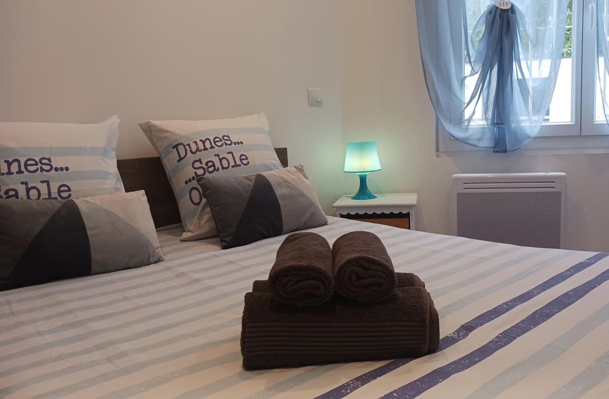 Cosy T2, Meuble De Tourisme 3 Etoiles, Parking Ferme , 2Velos, Wi-Fi Нарбон Екстериор снимка